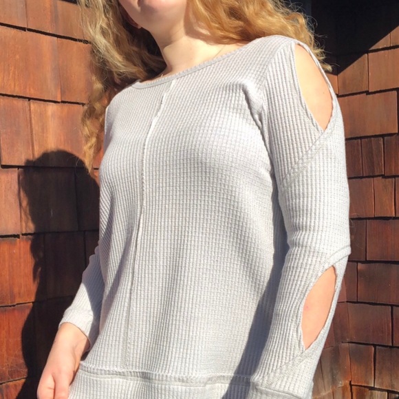 Light Grey Soft Surroundings Sweater! - Picture 1 of 3